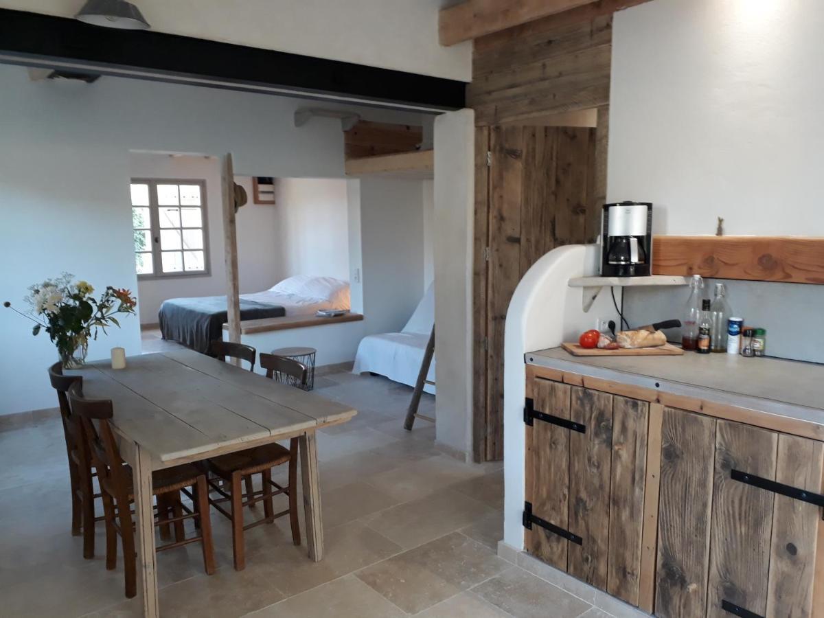 La Petite Maison Dans Les Vignes Chamaret Luaran gambar