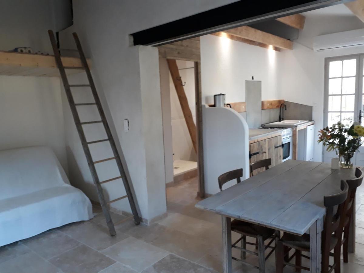 La Petite Maison Dans Les Vignes Chamaret Luaran gambar